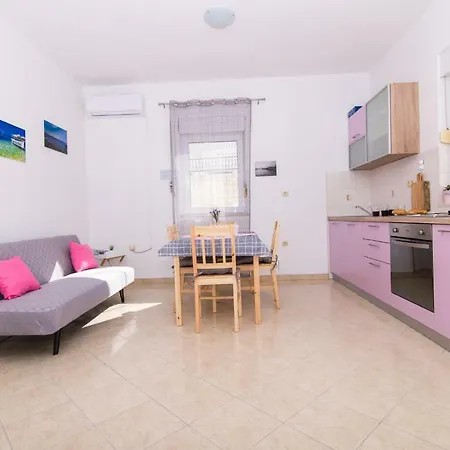Marinera Apartment *