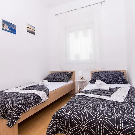 Marinera Apartment *