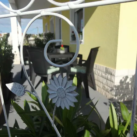 Apartment Marinera