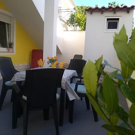 Apartment Marinera